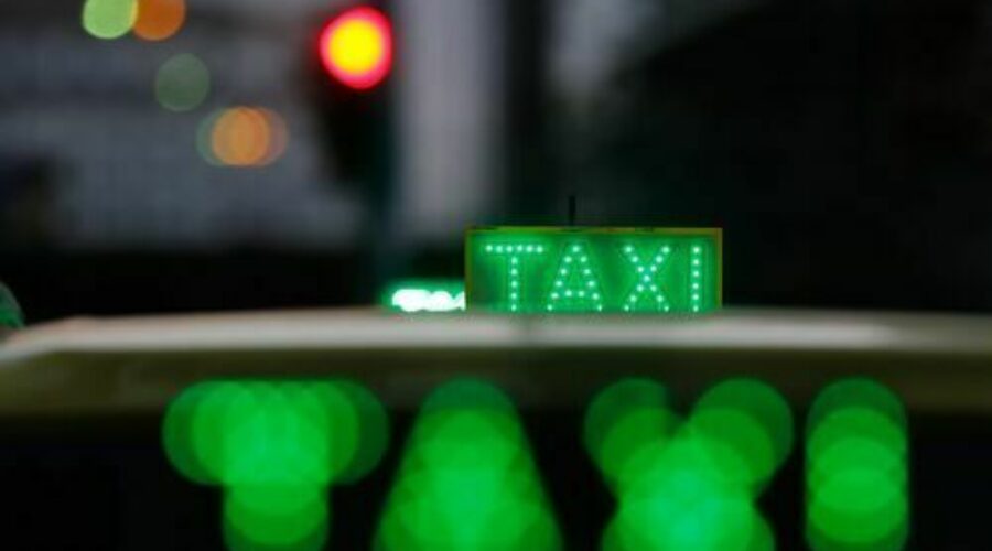 CAIXA paga benefícios Caminhoneiro e Taxista neste sábado (19)